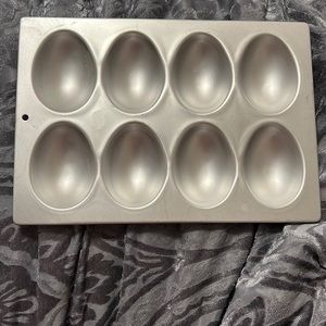 Wilton Easter Egg Pan